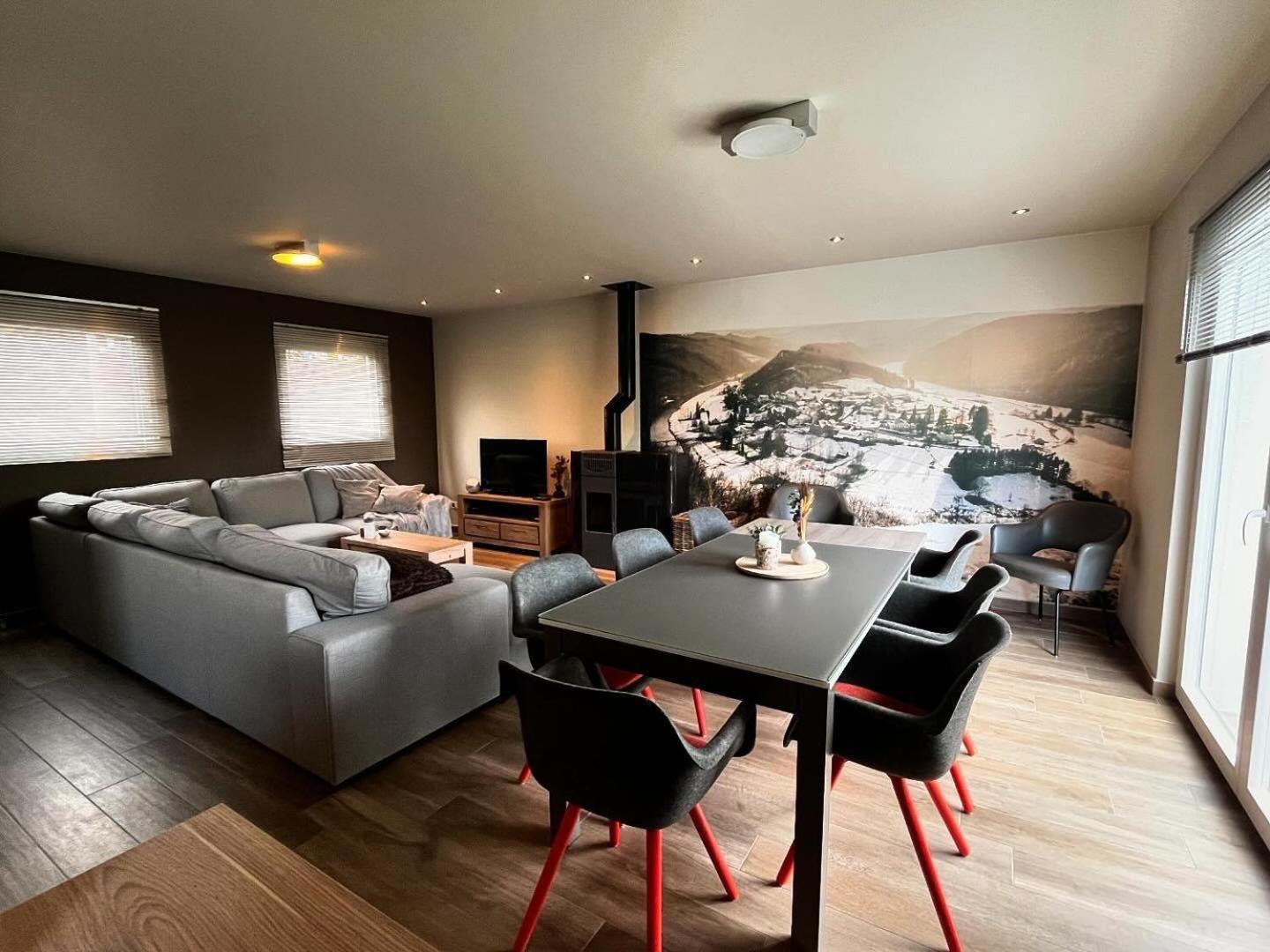 Sous Les Feuilles Redu Villa Екстериор снимка